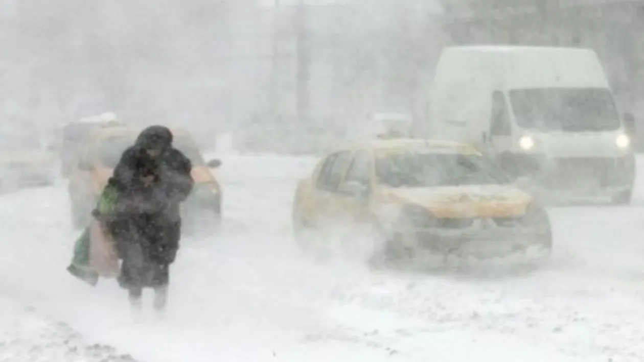 ALERTĂ METEO de ninsori, prelungită! Noua avertizare de la ANM
