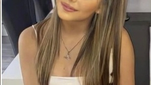 O adolescentă de doar 16 ani a decedat, după ce a fost găsită în stare gravă în propria casă. Nimeni nu știe ce i-a cauzat moartea