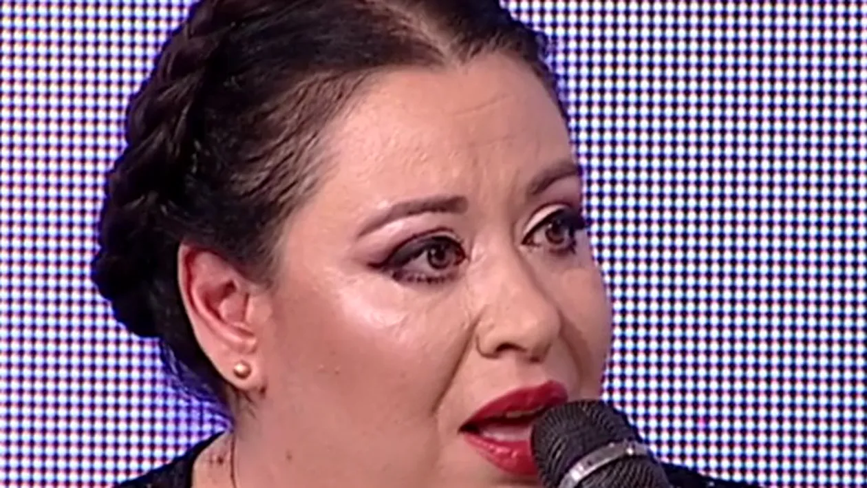 Oana Roman, în lacrimi la TV: „Nimeni nu m-a sunat să mă întrebe dacă mama e ok!”