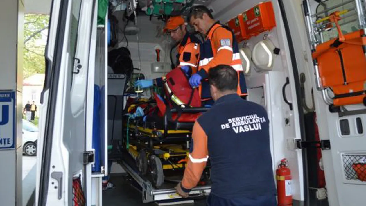 „Mortul-viu“ de la Vaslui: medicii, chemaţi să consulte un cadavru pregătit de înmormântare! Rudele: „I-am pus oglinda în faţă şi s-a aburit“