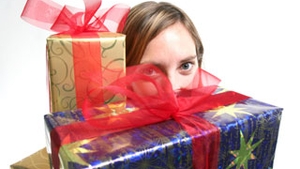 Cei care-si cauta cadourile de la cei dragi inainte de Craciun sunt mereu dezamagiti