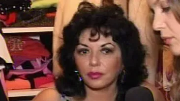 VIDEO Carmen Harra traieste visul american! Uite cum arata casa ei de 7 milioane de dolari! Are un tablou de un milion si bijuterii de sute de mii de dolari!