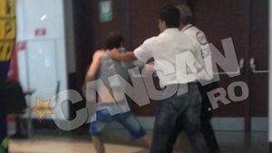 VIDEO Si-a distrus viata cu un singur gest nesabuit! Cand a facut asta, bodyguarzii au sarit calare pe un tanar din Capitala!