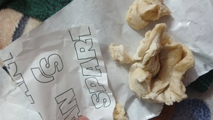 Un ieșean a comandat 3 gyros de la Spartan. Când i-a ajuns comanda acasă, să cadă din picioare. Ce a primit, de fapt
