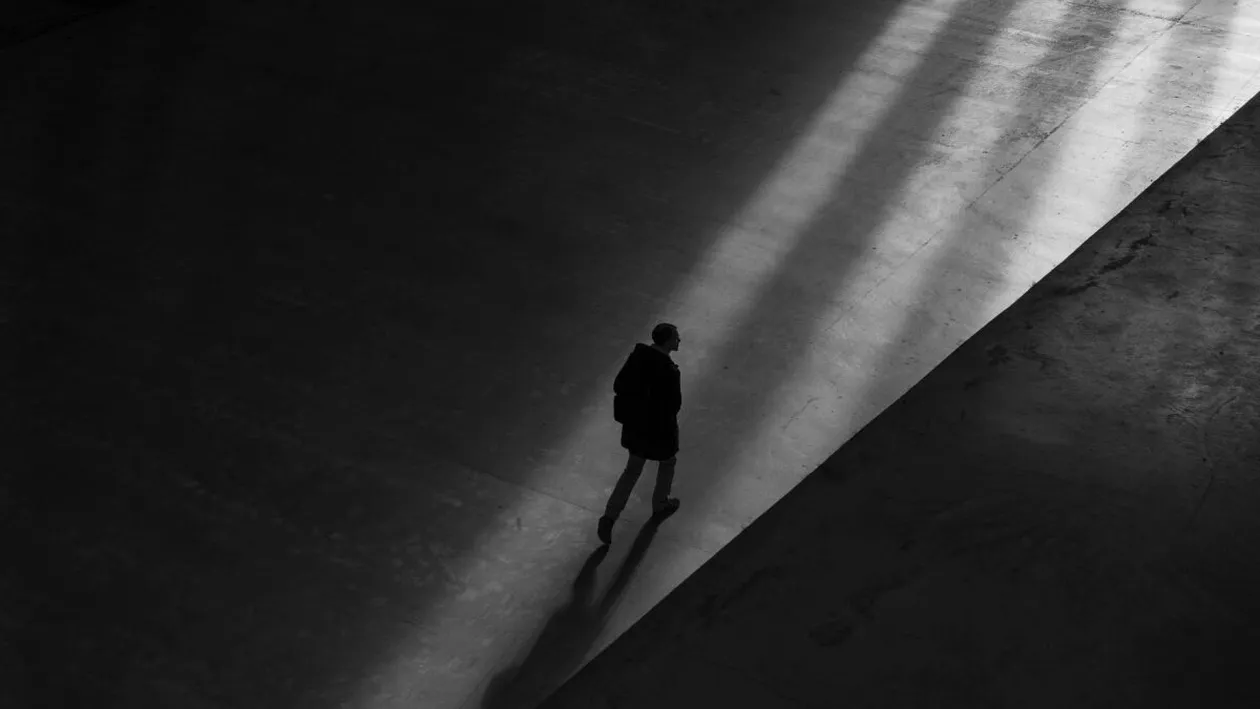 Robert, un tânăr ieșit dintr-un centru de plasament, nu-și găsește chirie în Cluj. Motivul te va lăsa mască