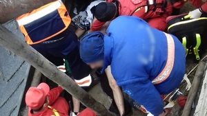 Bărbat strivit de un utilaj la o balastieră din Dâmbovița, salvat în ultima clipă