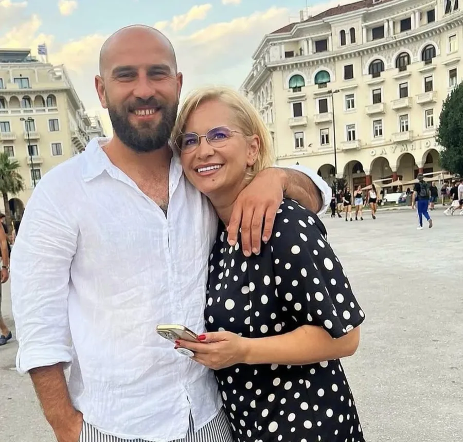 Cum a fost cerută în căsătorie Paula Chirilă/ sursa foto: social media