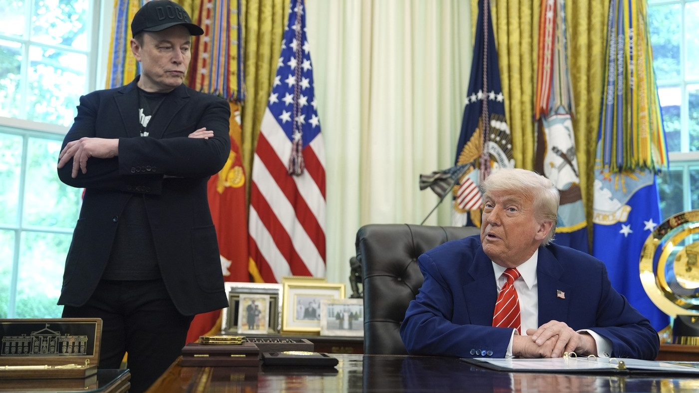 Scandalul dintre Donald Trump și Elon Musk are consecințe uriașe. Magnatul sud-african a pierdut zeci de miliarde de dolari în doar câteva ore