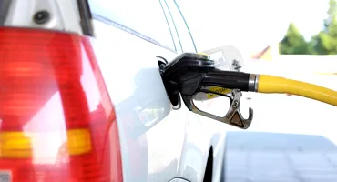 Cât costă litrul de motorină în Bulgaria? Românii trec granița ca să alimenteze