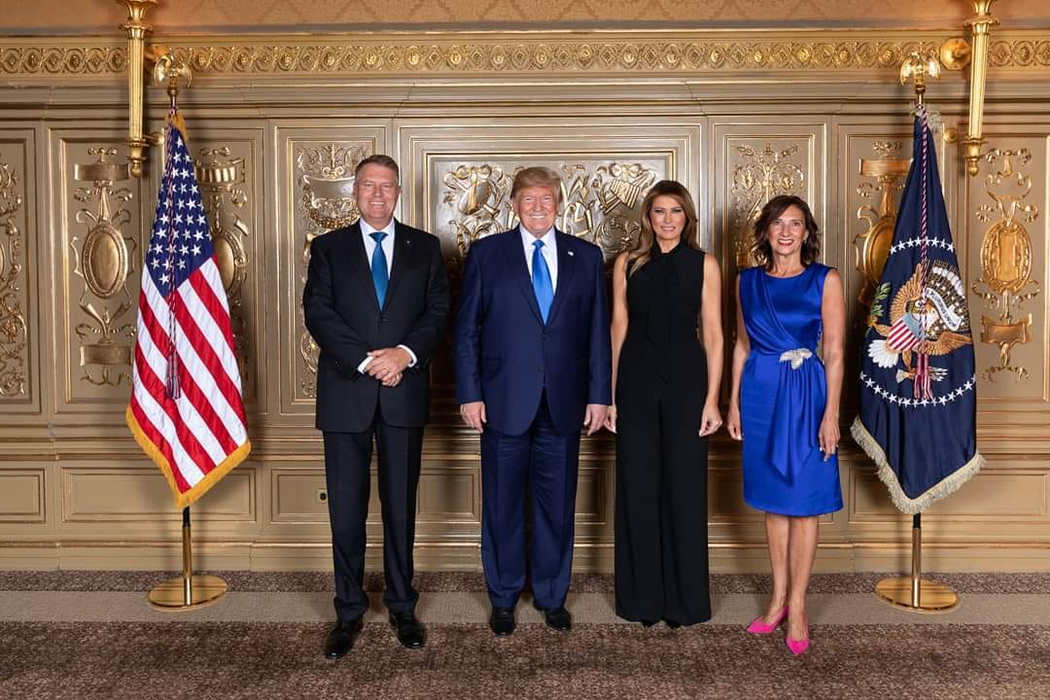 Cum s-a îmbrăcat Carmen Iohannis la întâlnirea cu Donald și Melania Trump