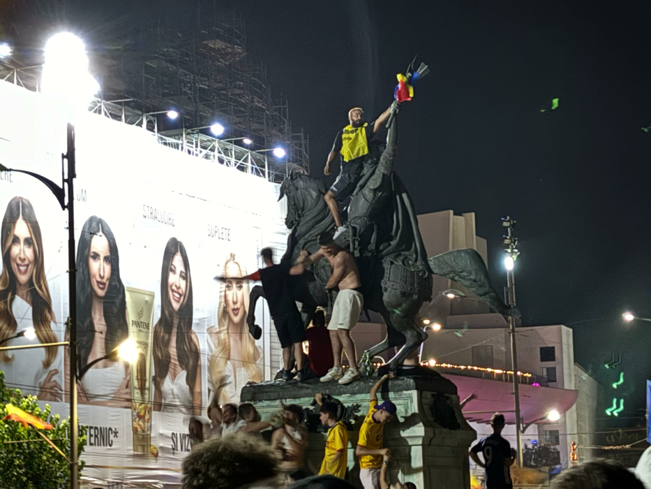 Fan zone EURO 2024 | Românii sărbătoresc în Piața Universității ca în 1994. Live UPDATE