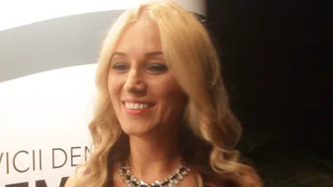 O mai tii minte pe blonda cu picioare lungi de la Masterchef? Uite cu ce se ocupa dupa concurs: E pentru prima data cand...