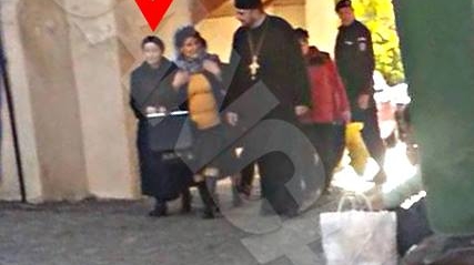 Strigator la cer! Mama lui Gigi a facut “blat” la moaste! CANCAN.RO are imaginile!