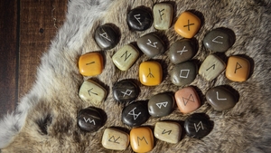 Horoscop rune azi, 20 iulie 2026. Raidho aduce proiecte și oportunități noi în cariera unui nativ