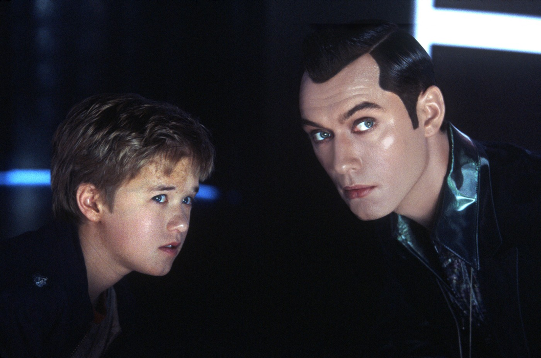 Haley Joel Osment si Jude Law în "Artificial intelligence AI" (2001). Foto: Profimedia