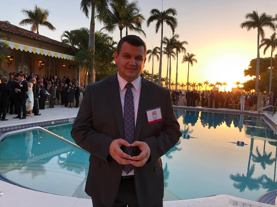 George Tomac a fost invitat la o recepție pe domeniul din Florida al președintelui SUA, Donald Trump