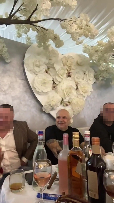 "Regele Barbutului" s-a învârtit în cercuri înalte după Revoluție