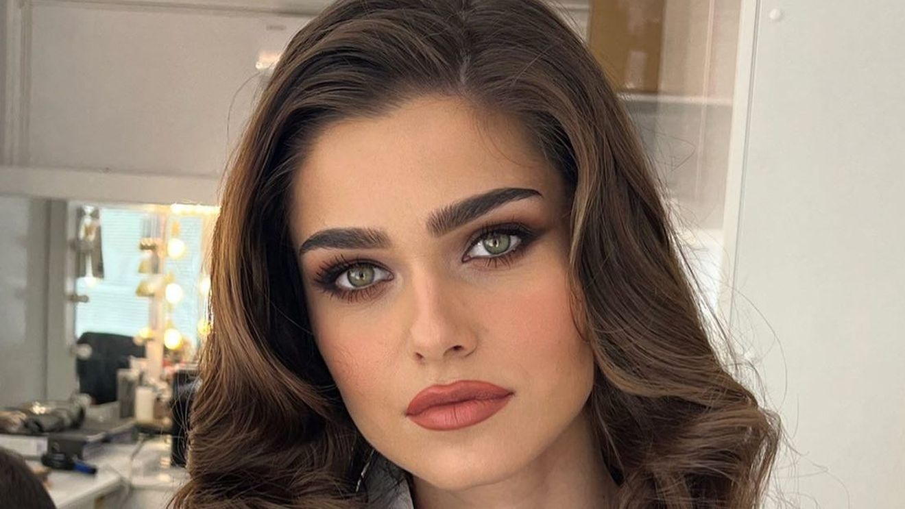 De necrezut! Câţi bani face Theo Rose de la Vocea României în doar 60 de minute pe scenă