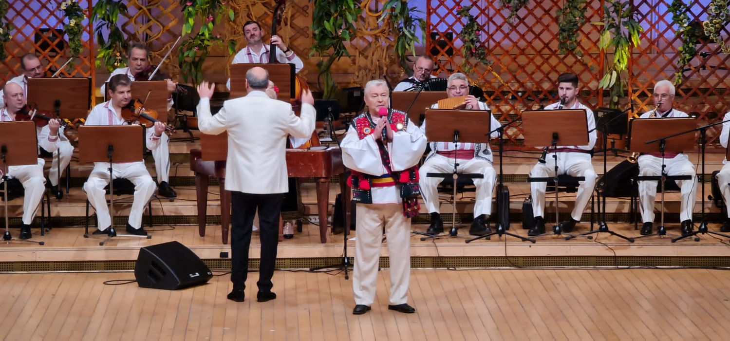 Gheorghe Turda, concert aniversar de excepție la Sala Radio. Ce cadou deosebit i-a făcut nepotul artistului, pe scenă. GALERIE FOTO