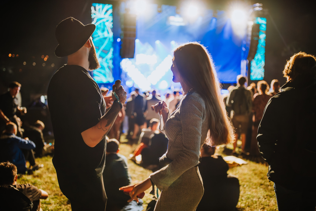 Aproape 20.000 de iubitori de jazz în Parcul Etnografic din Cluj. Amintirile s-au scris la HOME of IQOS