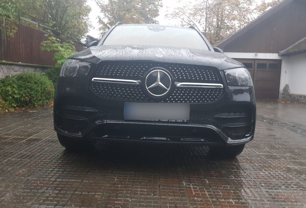 Mercedes-ul GLE 450 de 150.000 de euro al Ralucăi