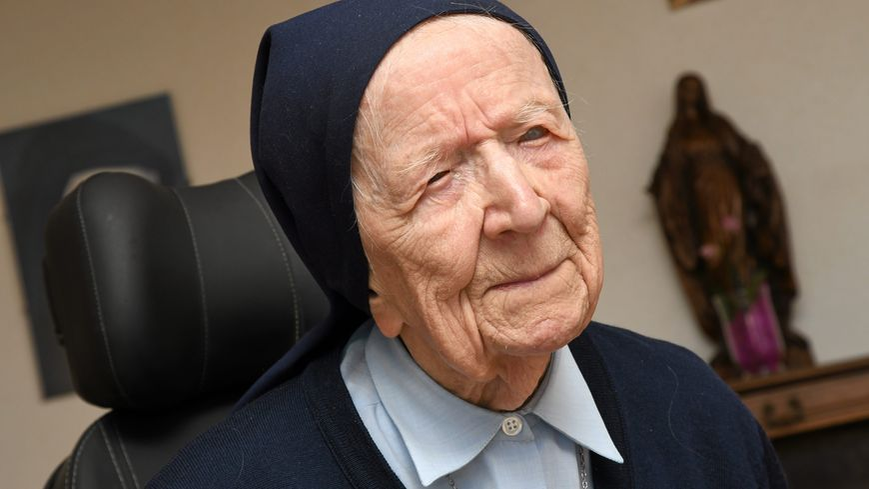 Cum arată cea mai în vârstă femeie din Europa, care s-a vindecat de COVID-19. Are 117 ani