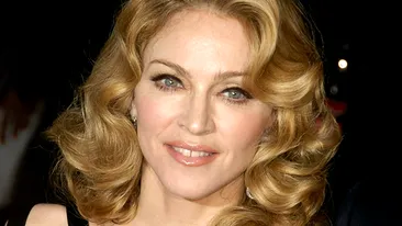 Madonna s-a pus cu burta pe carte! Ce a început să studieze cântăreaţa: Cred că este important