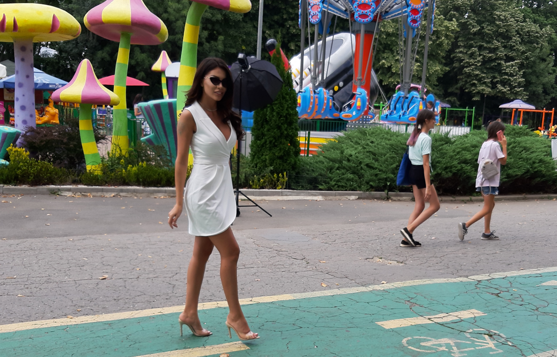 Anna Roman, una dintre cele mai "hot" prezențe feminine din  showbiz