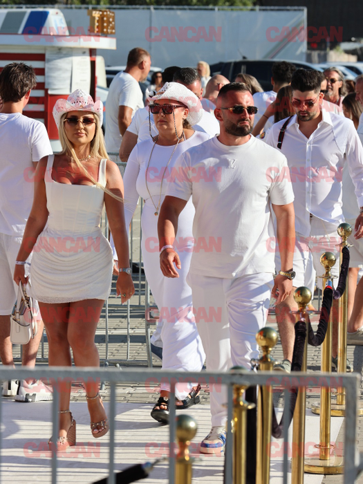 Parada verii la LOFT Mamaia! CANCAN.RO a analizat cele mai îndrăznețe apariții de la White Party și Black Party!