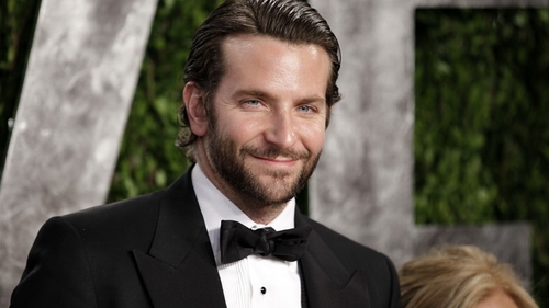 Bradley Cooper, parasit de iubita! Vezi motivul pentru care Suki Waterhouse i-a dat papucii!