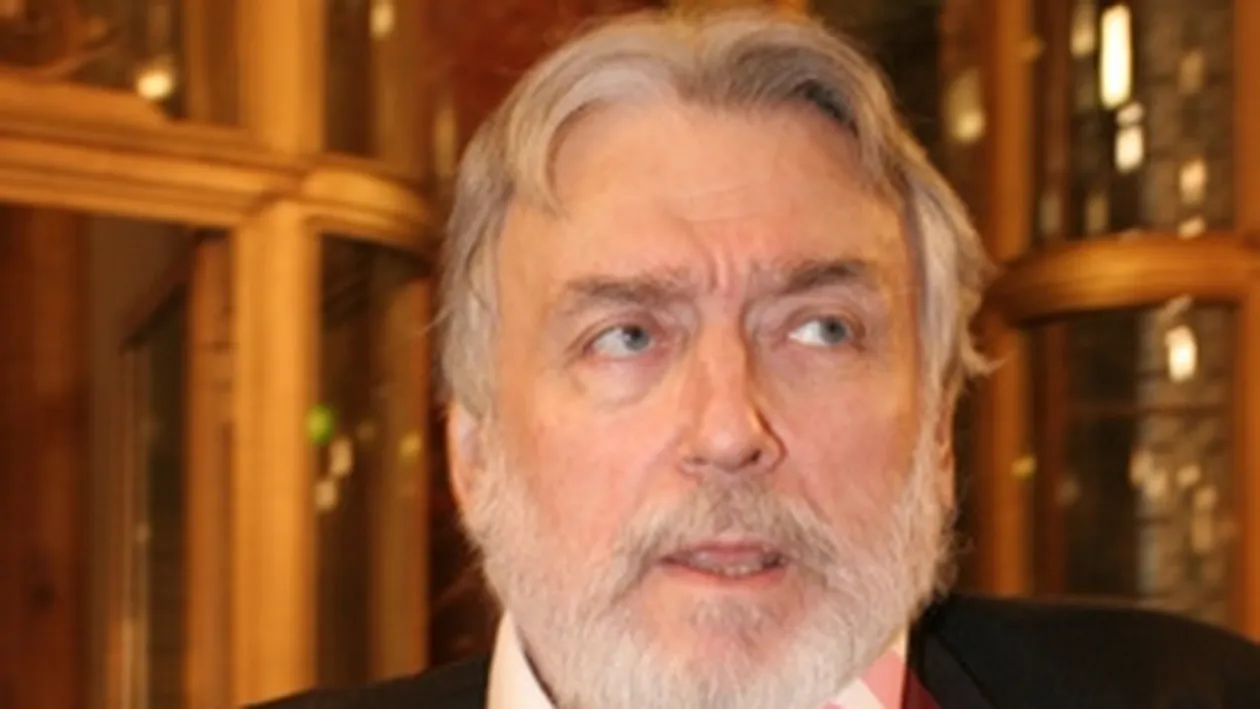 Adrian Paunescu, internat in stare grava la Floreasca!