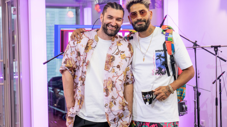 Smiley și Connect-R au fost mereu atrași de femeile frumoase