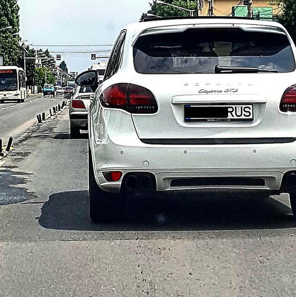 Costin Rusu conduce şi un Porsche