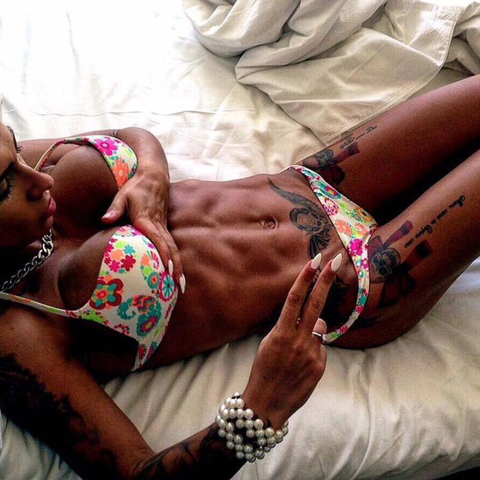 Mihaela petrece foarte mult timp la sala de fitness