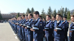 Jandarmeria face angajări masive. Condițiile impuse au strârnit un val de reacţii
