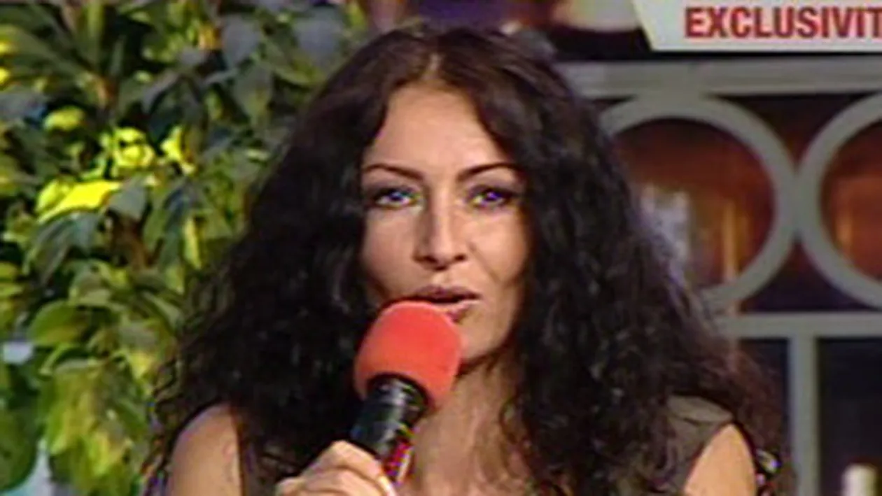 VIDEO Vrei sa stii care e secretul Mihaelei Radulescu la 43 de ani?! Afla-i dieta, vezi ce program de sport are in fiecare zi si cat de mult au ajutat-o yoga si masajul!