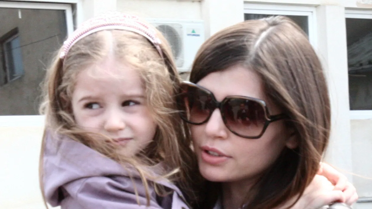 Monica Gabor le-a facut o dezvaluire halucinata apropiatilor: “Nu vreau sa-i fac copii cu Mr. Pink! El vrea sase!”