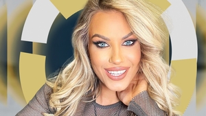 Amna și-a găsit iubirea, la cinci ani de la divorț, iar CANCAN.RO a surprins-o în zi de grație: ”Uite-l, mă, el este alesul, a apărut!”
