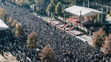 Minune la racla Sfintei Parascheva! Un copil de 7 ani a început să vorbească, după ce mama lui s-a rugat ore în șir. Care au fost primele cuvinte rostite