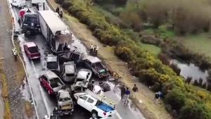 Accident uriaș! Peste 20 de autovehicule s-a ciocnit în lanț