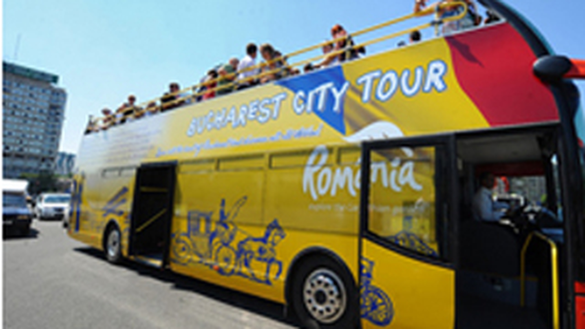 Autobuzele supraetajate au produs jumatate de milion de lei