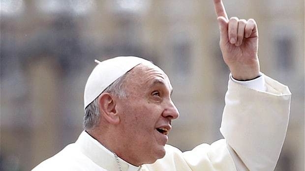 Papa Francisc a făcut o mărturisire neobişnuită în direct. Ce a recunoscut că face în timpul slujbelor religioase