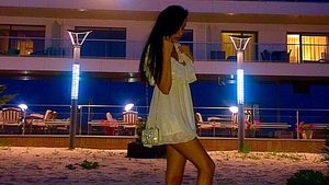 ANDREEA PODĂRESCU a atras toate privirile când a apărut AŞA! A luat un sutien prea mic şi...