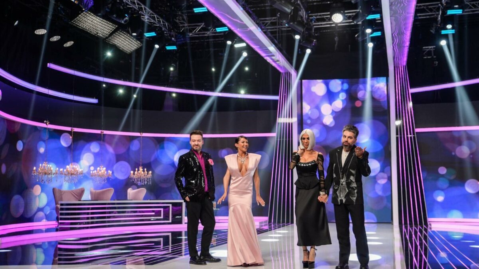 Mesajele dubioase descoperite de Ilinca Vandici în telefonul partenerului său. Cum a fost înșelată vedeta de la Kanal D, în trecut, de Ciprian Marica