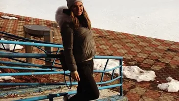 I-ar sta bine mămică, nu? Primele imagini cu Simona Halep de la botezul nepoatei ei