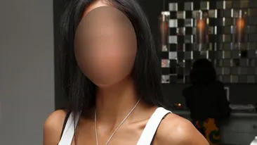 A cerut-o in casatorie de trei ori, dar abia acum a acceptat! Cantareata care urmeaza sa se casatoreasca cu un pilot de Formula 1