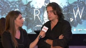 Viața lui Iustin Petrescu s-a schimbat la 180 de grade, după despărțirea de Marilu Dobrescu. Clipul care i-a emoționat până la lacrimi pe fani: ”Marilu te-a distrus, Hara te-a vindecat!”