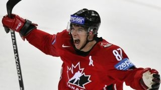 Recompensa de 10.000 de dolari canadieni pentru gasirea crosei unui hocheist canadian
