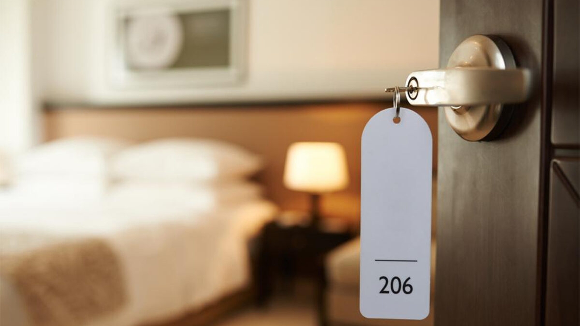 Concediu de coșmar pentru un turist român în Bulgaria. Ce a găsit în camera de hotel