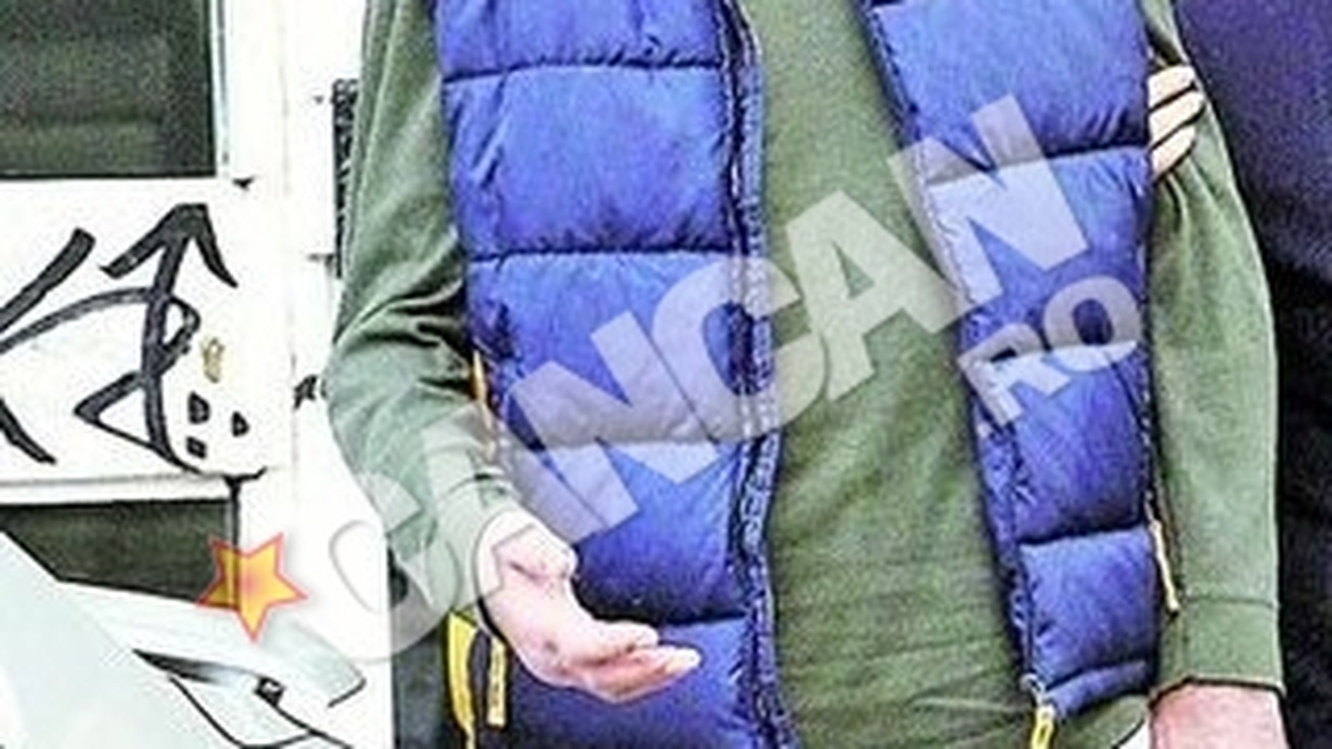 VIDEO Serban Ionescu era erou in blocul lui! A salvat o vecina de la viol! Vezi cui ii spunea "iubi"!
